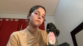 facial massage with latex gloves and oil 💆_♀️ - Tinglebay.mp4