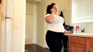 416283518_brand-new-full-length-clip-yoga-mom-lets-herself-go-bell_0.m4v