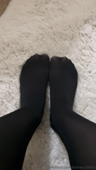 1207291252_the-most-perfect-little-feet_0.mp4