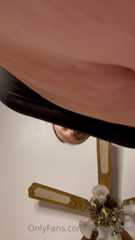 375275703_stroke-your-big-cock-for-me_0.m4v