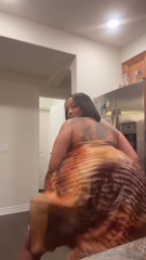 Which dress do you guys like the best.mp4