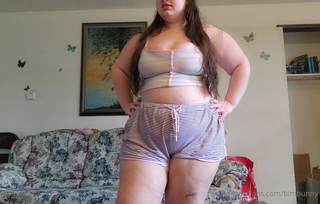 806361041_clothing-try-on-video-how-does-a-3xl-body-look-trying-on-l_0.m4v