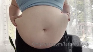 702539117_growing-getting-fat-together-mutual-gain-getting-fat-wit_1.mp4