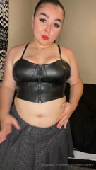 1224394070_black-leather-top-skirt-videos_3.mp4