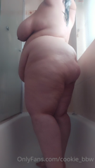 212118387_since-a-few-of-you-enjoy-joining-me-in-the-shower_0.m4v