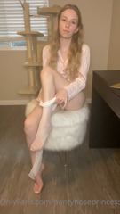 50422872_this-is-how-i-put-on-my-nylons-everyday-message-me-with-any_0.m4v