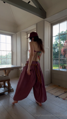 1080444052_silly-lil-dancing-videos-i-did_9.mp4