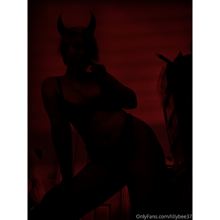 2021-04-03_Some silhouettes_2208x2944_7ee881d45de397ba66dcfbdc5124957a.jpeg