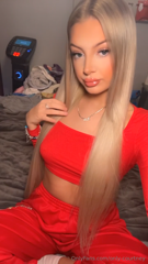 979294641_back-in-red-again_0.mp4
