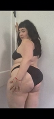 618638257_eating-sweets-jiggling-my-belly-before-going-out-to-dinner_1.mp4