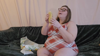 1582966142_the-twins-are-taking-up-a-lot-of-space-but-they-re-also-mak_0.mp4