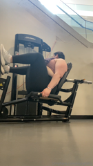1127387137_i-think-that-my-belly-is-the-most-beautiful-belly-in-the-gym_0.mp4