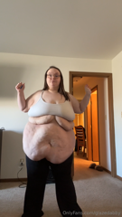973314647_feeling-wobbly-today-rate-my-shaking-skills-1-10-in-the-d_0.mp4