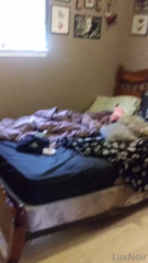 61436087_fat-baby-broke-the-bed_0.m4v