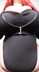 851132836_they-are-so-big-and-soft-3_0.m4v