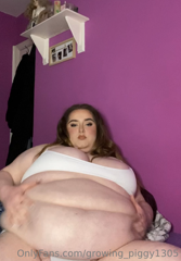 488866600_feeling-bigger-after-all-of-my-festive-eating-loving-how-i_6.m4v