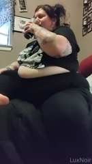 160275548_stuffing-my-greedy-belly-big-thanks-to-a-sweet-subscriber-f_0.m4v