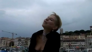 [BangTour] (97) Angie White à Cannes 30-10-2008.mp4