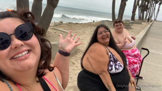 386282201_i-went-to-the-beach_1.m4v