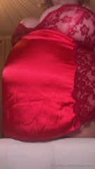 1386121525_about-to-feed-this-belly-again_0.mp4