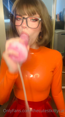 388237064_sucking-on-my-mystic-with-lots-of-drool-ahegao-spitplay-a_1.m4v