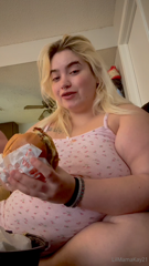 1494894361_watch-me-absolutely-destroy-this-red-robin-meal-although-th_3.mp4