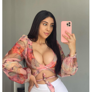 2867895992324141696--dianaelizon_CfM0Dclv4_s.jpg