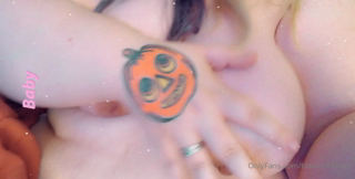 20377911_ur-fav-titties_0.mp4