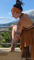 wishing you a great friday here some scenes on my last balcony in the airbnb but living in my car.mp4