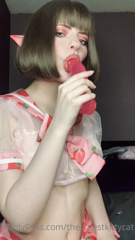235622608_sucking-daddys-dick_0.m4v