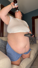 1916857073_i-just-got-home-cracked-open-a-cold-beer-grabbed-my-dorito_24.mp4