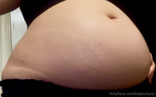 564507114_growing-belly-rubs_1.m4v