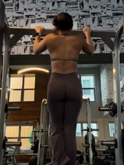 mia_wangg_1763403534_3768024299630304283_7305877087.mp4