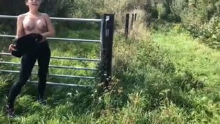 Sex with a girl in the fields.mp4