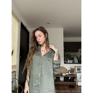 kali in green 💚_1_a0d7.jpg