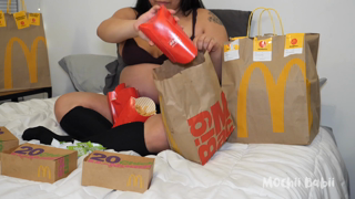 1236443345_80-mcnugget-stuffing-challenge-originally-posted-m_0.mp4