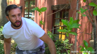 August_Taylor._Rubbing_Down_A_Horny_Slut.mp4
