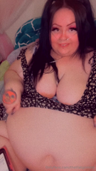 1302951148_i-love-showing-off-my-big-body_0.mp4