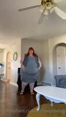 60052607_how-do-you-feel-about-this-outfit_0.m4v