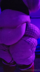 1048194225_hey-guys-just-a-little-heads-up-for-new-subscribers-and-old_0.mp4