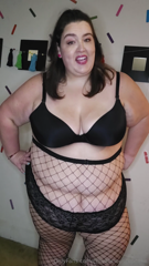1258038006_i-just-love-my-fat-body-in-fishnets-full-video-to-come-la_0.mp4