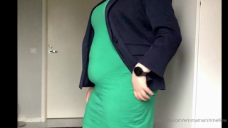 342833096_i-ve-been-asked-what-i-wear-to-work-so-i-thought-i-d-take-a_0.m4v