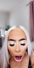 18774939__0.m4v