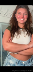 1147882781_message-me-on-emjaybird-to-see-more-of-what-these-hips-can_0.mp4