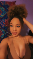 2022-05-07_@alexsiadiamonique_7095191080676740394.mp4