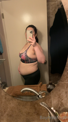 184384176_im-getting-so-chunky-you-guys-i-cant-stop_0.m4v