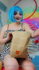 145952563_mcdonalds-stuffing-16-min-vid-in-this-video-i-skip-the_0.m4v