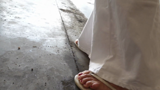 clean-my-disgusting-sandals-p1080.mp4