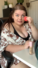 715229326_get-ready-with-me-as-i-tell-you-how-i-became-a-feedee-how-i_4.mp4