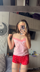 621314452_daddy-i-invite-you-to-my-account-i-am-a-very-naughty-gir_0.m4v